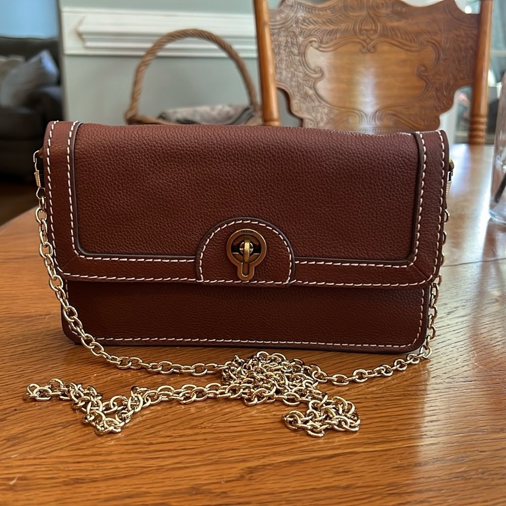 Fossil Ainsley Brown Leather Women's Clutch w/ Crossbody Chain